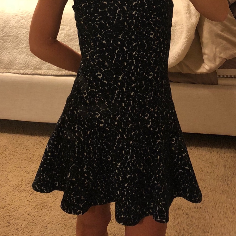 BLACK DRESS - Picture 2 of 3